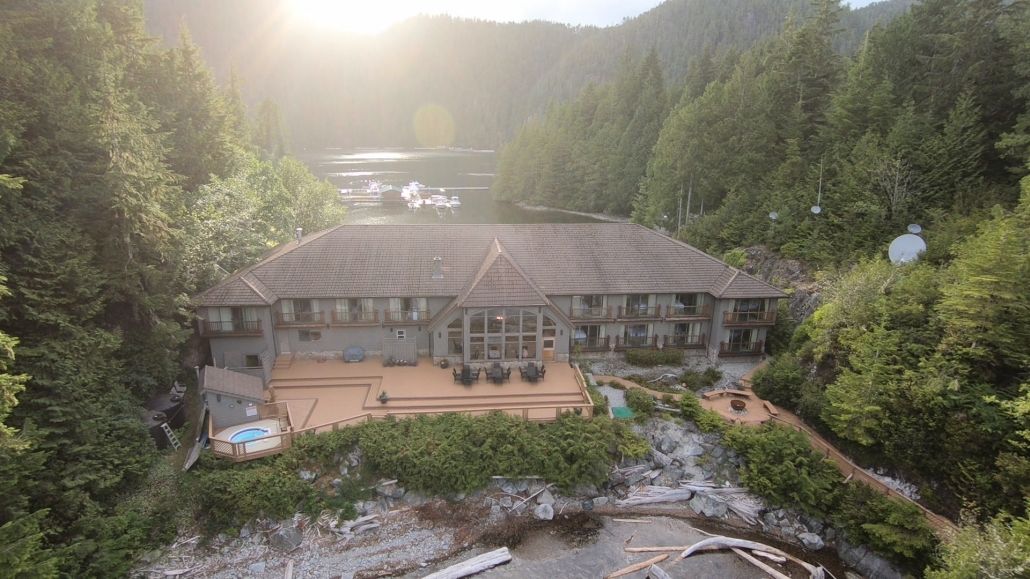 Eagle Nook Resort Юклулет Экстерьер фото